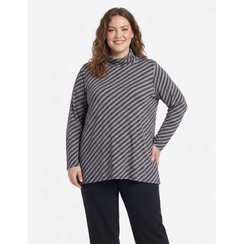 DG2‎ Diane Gilman Turtleneck Top 1X Grey Geometric Stretch Knit Long Sleeve